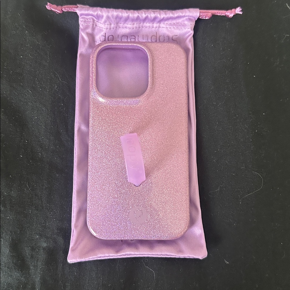 Loopy Purple Shimmer case for IPhone 14 Pro
Righty